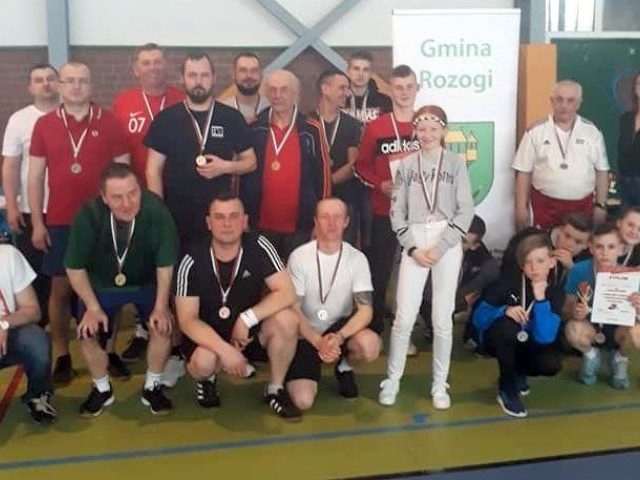 Tenis stołowy w Rozogach